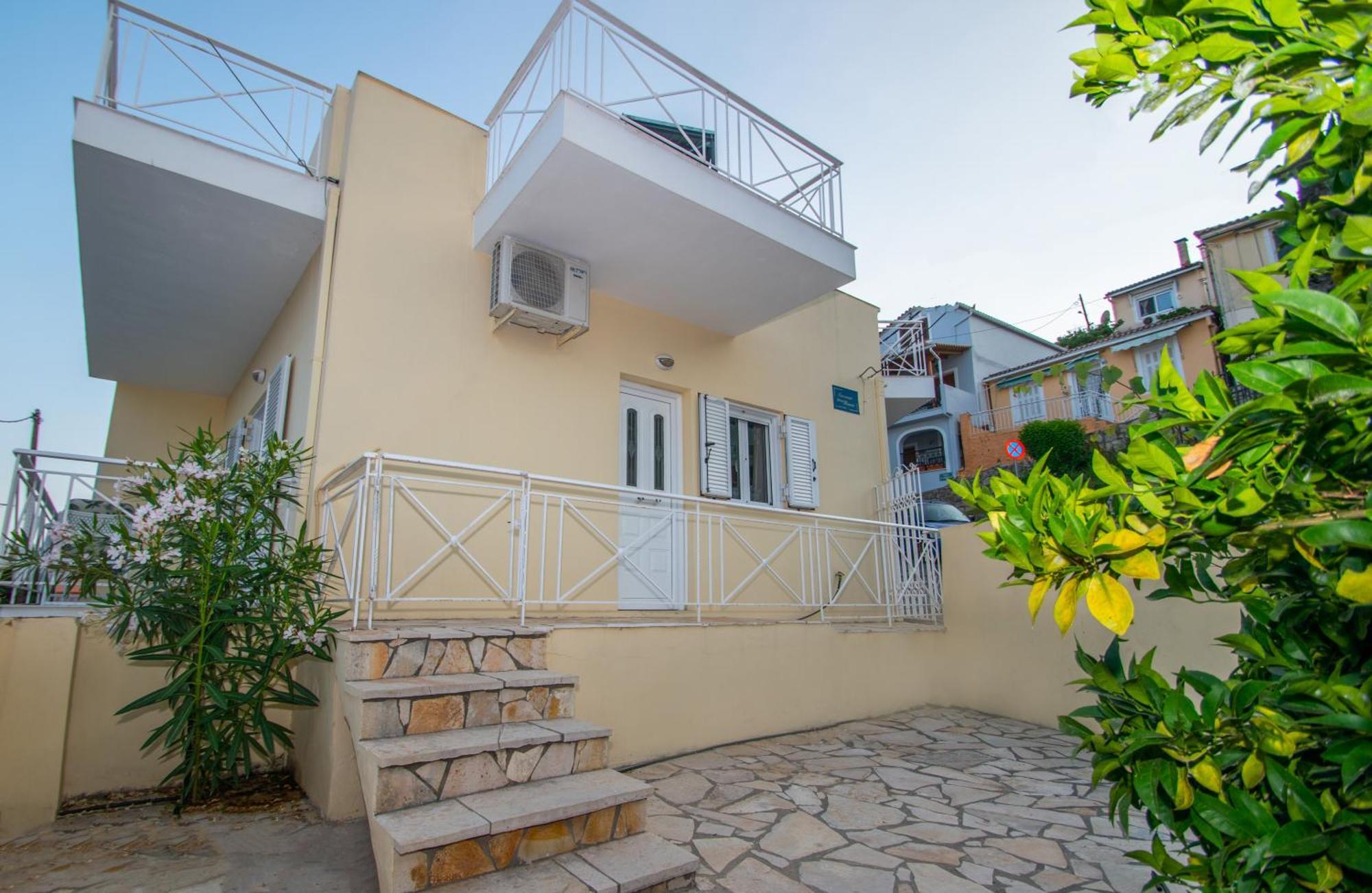 Coconut Tree House With Port View Zakynthos
